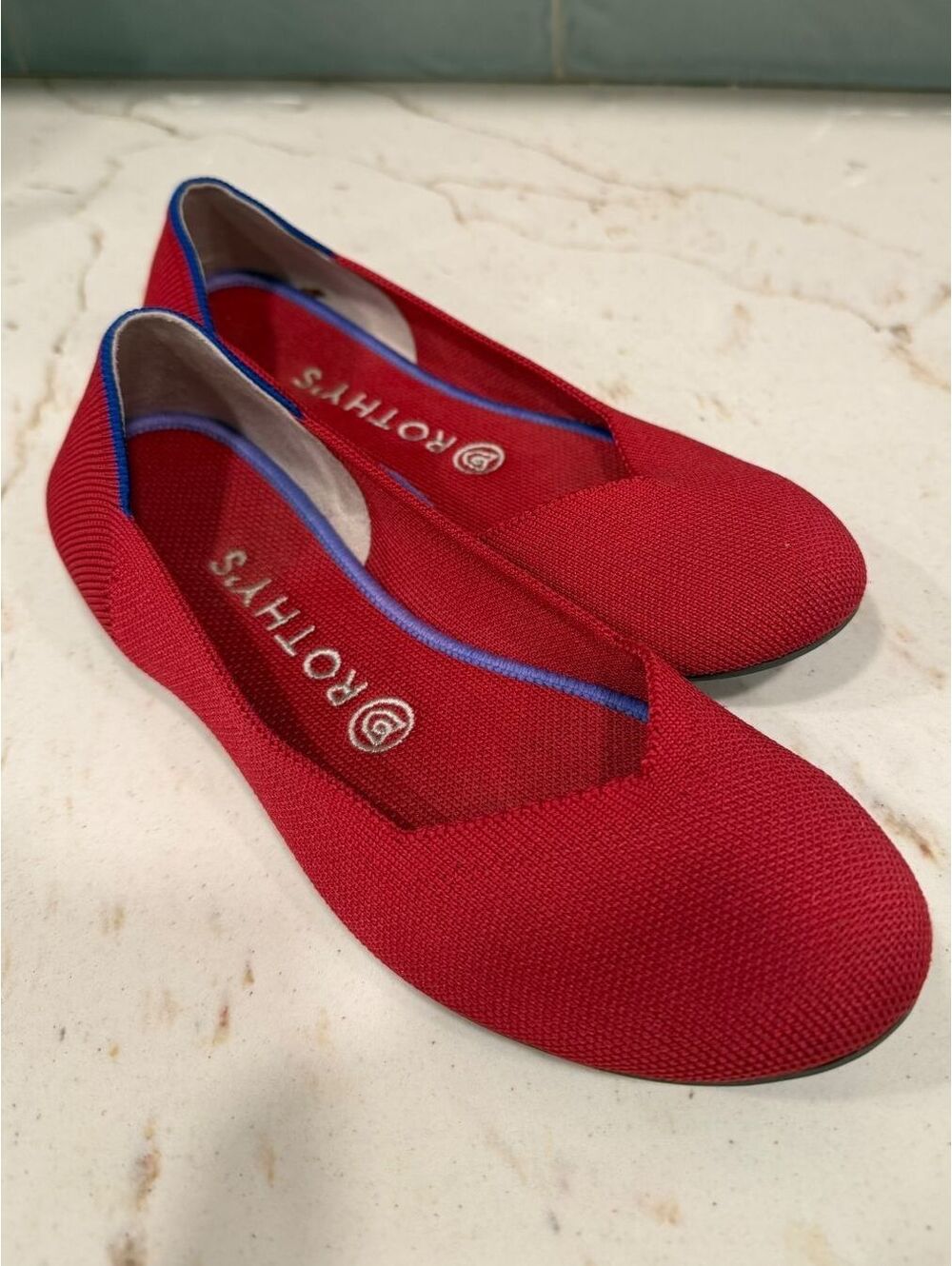 Rothy’s The Flat Round Toe Ballet Shoes – Vibrant Red with Blue Trim Sz 8